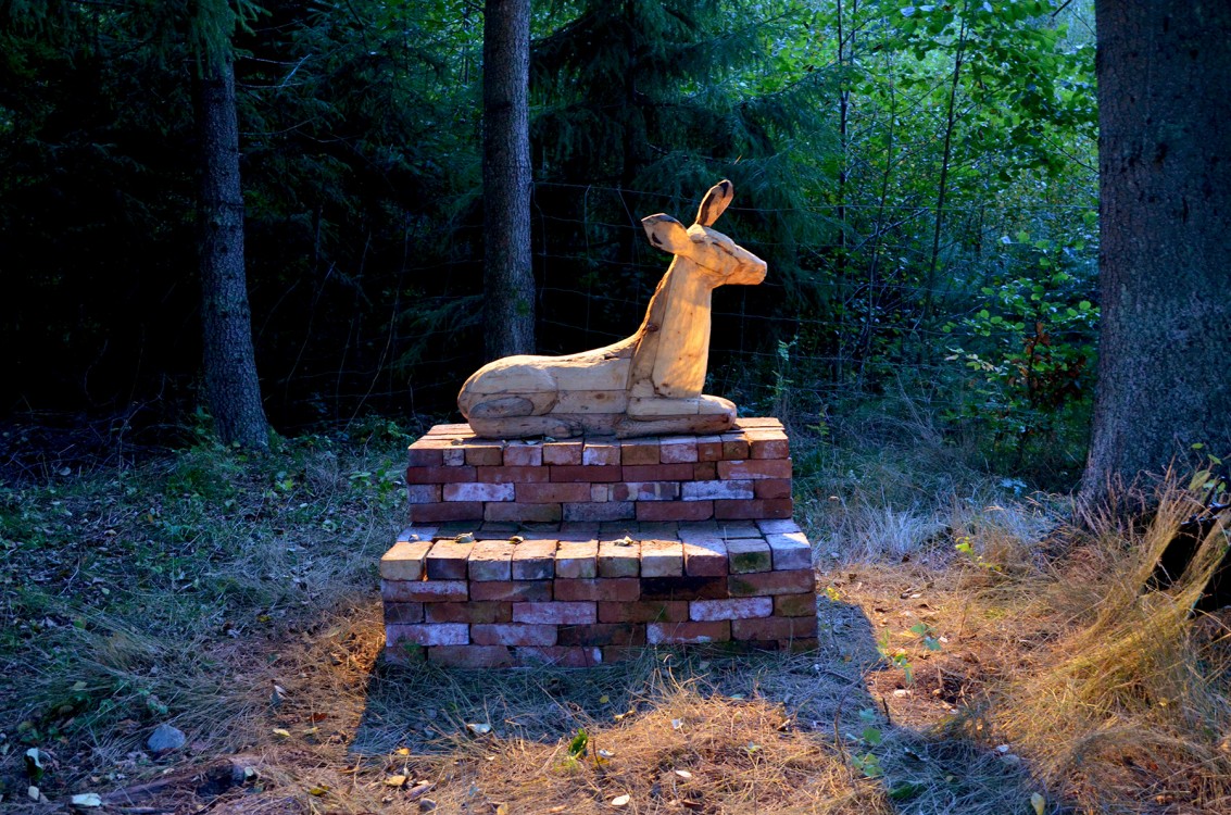 <h1><a href='/medlemmar/helena-marika-ekenger'>Helena Marika Ekenger</a></h1><h4>Skogsaltare, 2023. Foto Patrik Gunnar Helin</h4>